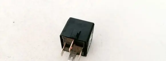 Mitsubishi Carisma Other relay MB953381 V23134-B52-X240