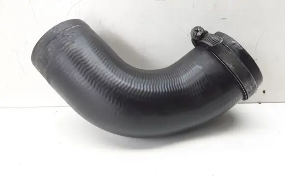 Volvo V50 Intercooler hose/pipe