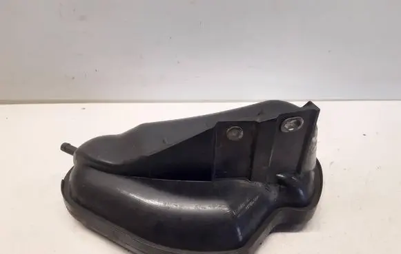 Audi A4 S4 B7 8E 8H Vacuum air tank 8D0131541B