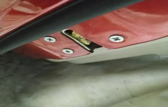 Mazda CX-7 Front door lock