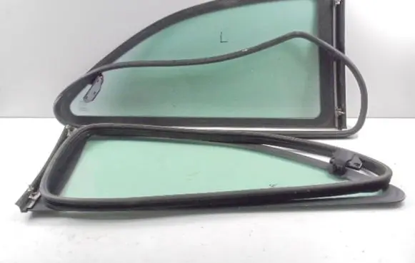 BMW X3 F25 Rear side window