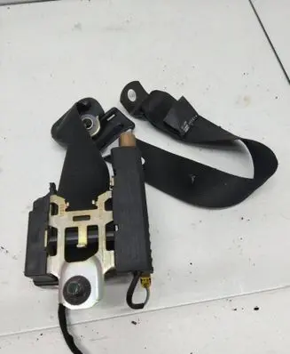 Mercedes-Benz ML W163 Rear seatbelt A1638601985 33001317
