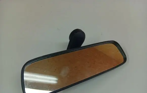 Subaru Legacy Rear view mirror (interior) E13010836