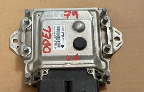 Opel Agila B Engine control unit/module 0261S08123 3392085LL0