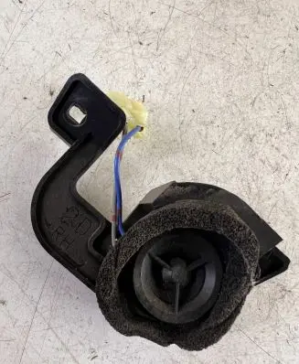 Subaru Outback Front door high frequency speaker 86304AG200