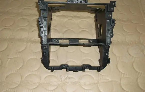 Volkswagen Golf V Audio system kit 
