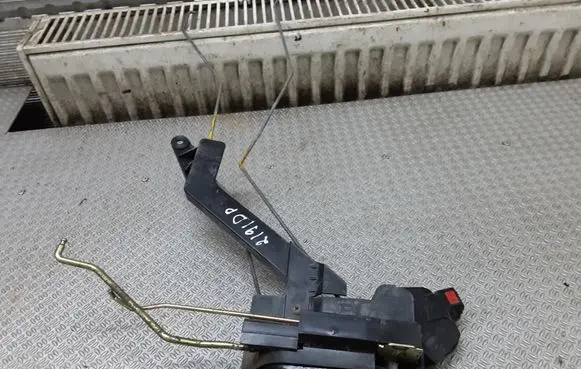 Hyundai Terracan Front door lock