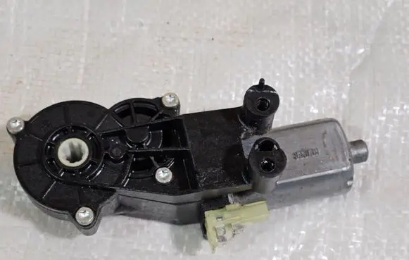 Mercedes-Benz GL X164 Seat adjustment motor 0390203210