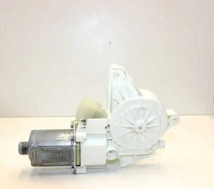 Mercedes-Benz GL X166 Front door window regulator motor A1669060201