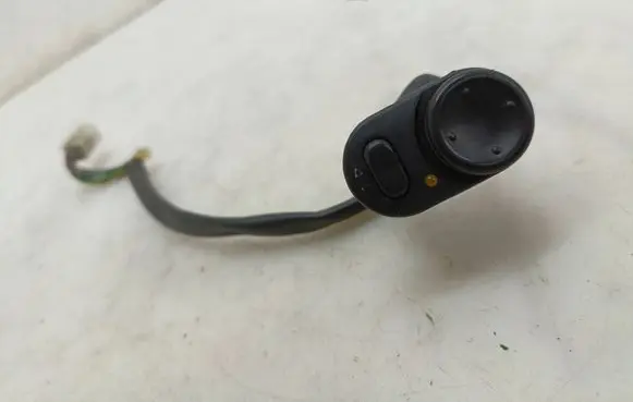 Opel Vectra B Other switches/knobs/shifts 90504165L 90504165