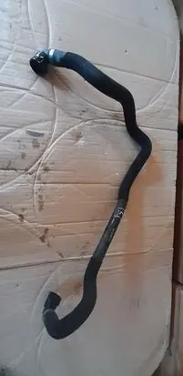 Peugeot 208 II Engine coolant pipe/hose 