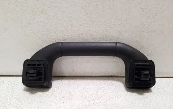 Mercedes-Benz CLS C218 X218 Front interior roof grab handle A204100051