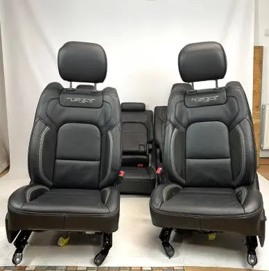 Seat set