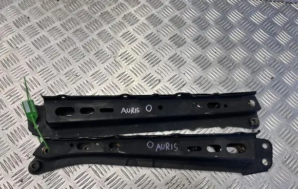 Toyota Auris E180 Other exterior part