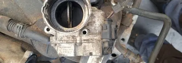 Volkswagen Golf Plus Throttle valve 03g128063c a2c53099815
