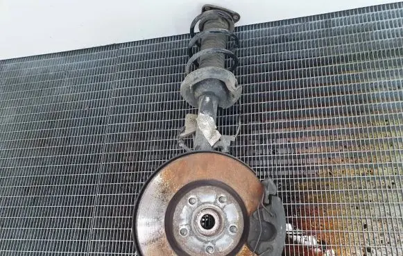Volvo V40 Front shock absorber/damper