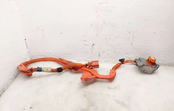 Toyota Camry VIII XV70 High voltage cable 
