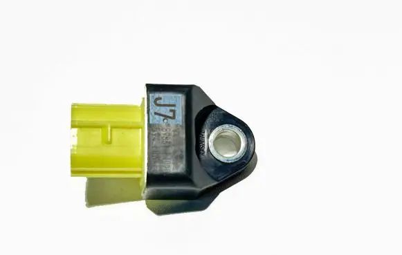 Toyota C-HR I Airbag deployment crash/impact sensor 89831F4020 21061