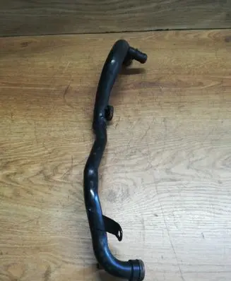 Engine coolant pipe/hose
