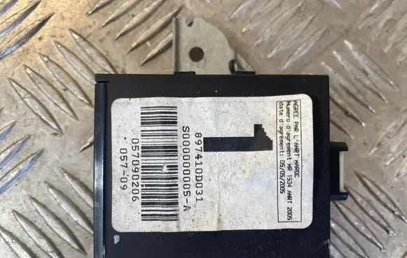 Toyota Yaris Door central lock control unit/module 897410D031 S000000005A 057090206