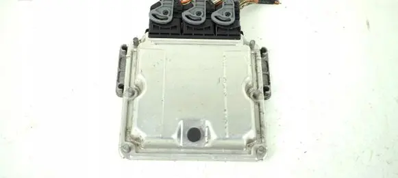 Opel Vivaro Engine control unit/module ECU 0281010632