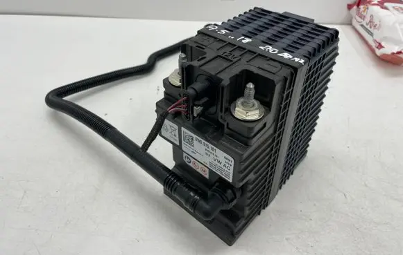 Audi A5 Battery charger (optional) 8W0915101