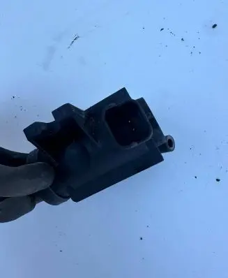 Ford Focus Turbo solenoid valve 9672875080 13T248 70163303