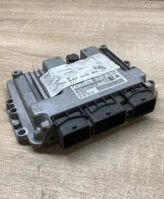 Peugeot 307 Engine control unit/module ECU 9664257580 0281013332