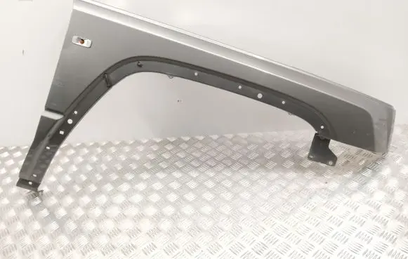 Jeep Commander Fender