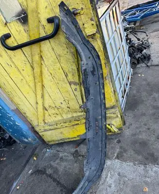 Volkswagen Golf VI Front bumper lip 5K0805903B 1K0805903