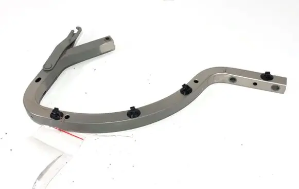 Tailgate/trunk/boot hinge