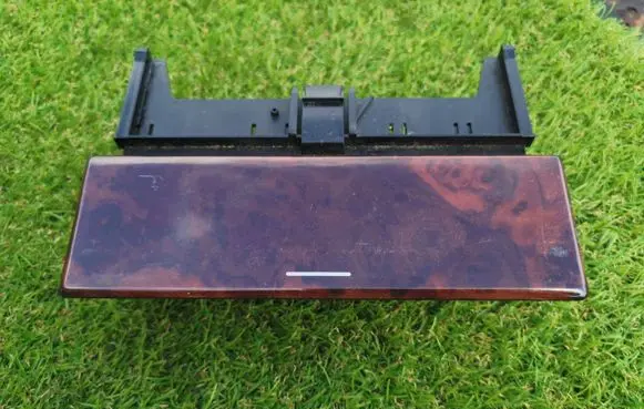 Mercedes-Benz E W210 Glove box central console 