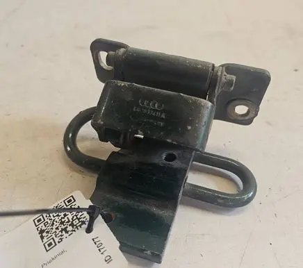 Audi A4 S4 B5 8D Rear door lower hinge 4A0833411A