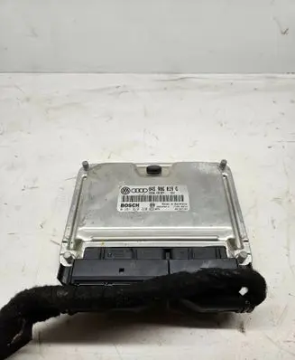 Audi A2 Engine control unit/module 045906019G 28SA5614 0281010220