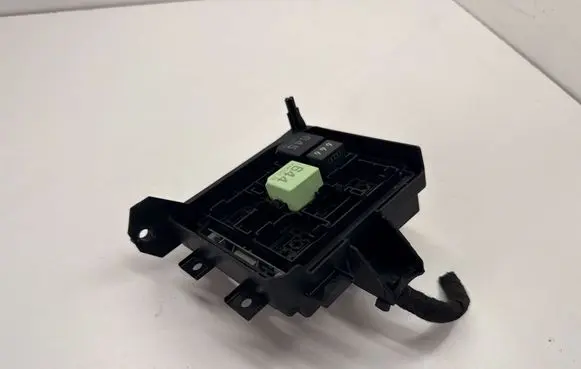 Volkswagen Touareg II Fuse module 7P0937149 7P0937211