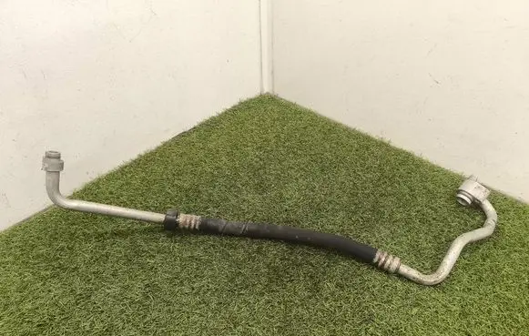 Air conditioning (A/C) pipe/hose
