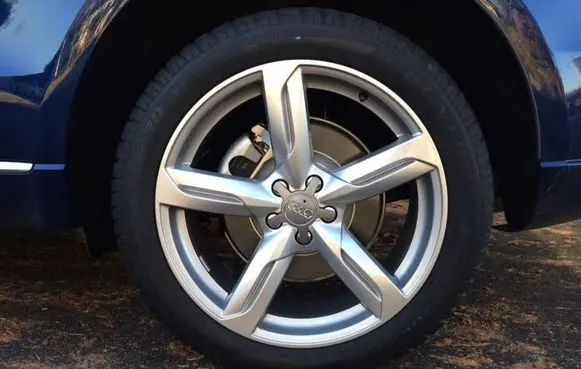 Audi Q5 SQ5 R20 alloy rim 8R0601025D