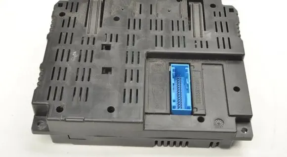 Fiat Qubo Trunk lid opening control unit 51884624