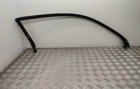 Volkswagen Scirocco Rubber seal front coupe door window 1K8867337