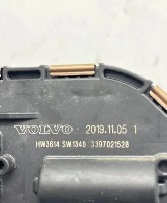 Volvo XC70 Wiper motor 3397021528 SW1348