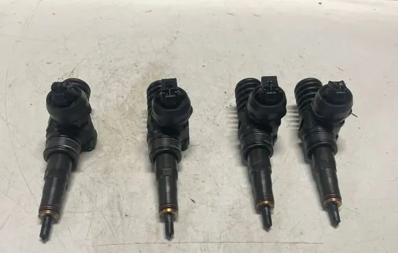 Fuel injectors set