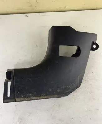 Foot area side trim