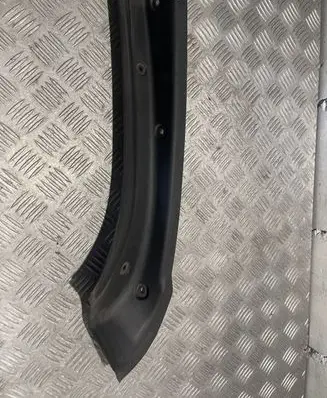 Mercedes-Benz GLE (W166 - C292) Other sill/pillar trim element A1666930100