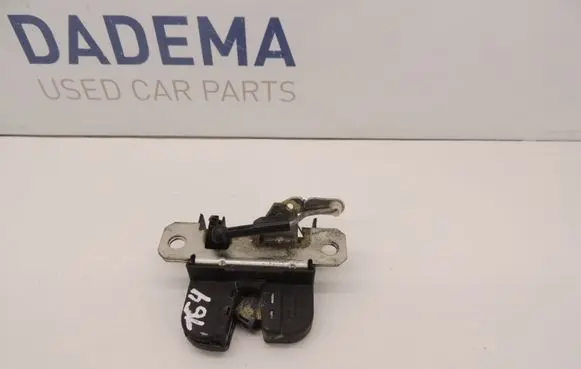 Volkswagen Polo Loading door lock 6Q6827505B D164