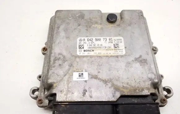 Mercedes-Benz E C207 W207 Engine control unit/module A6429007301