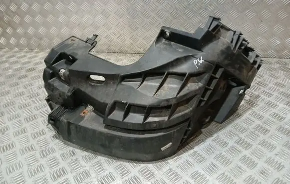Opel Vivaro Front bumper mounting bracket 620350101R