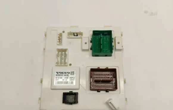 Volvo XC40 Comfort/convenience module 32268107