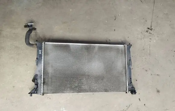 Mazda 5 Coolant radiator 6850301e 4705930001