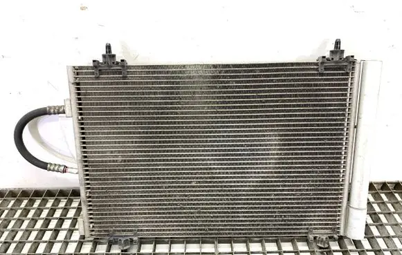 Citroen C4 I Picasso Coolant radiator 9682531580