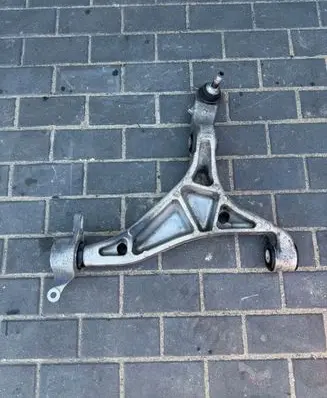 Jeep Grand Cherokee Front lower control arm/wishbone 04877716AB